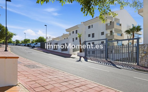 Resale - Apartment - Benalmadena - Benalmadena Centro
