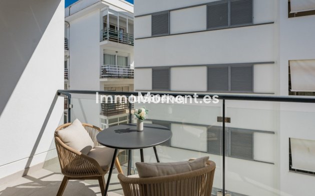 Resale - Apartment - Estepona - Estepona Centro