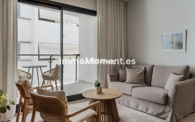 Resale - Apartment - Estepona - Estepona Centro