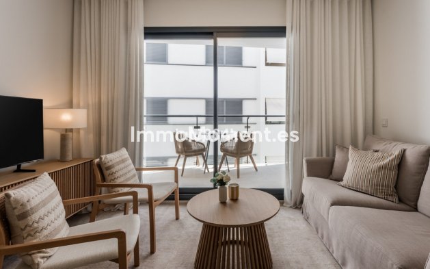 Resale - Apartment - Estepona - Estepona Centro