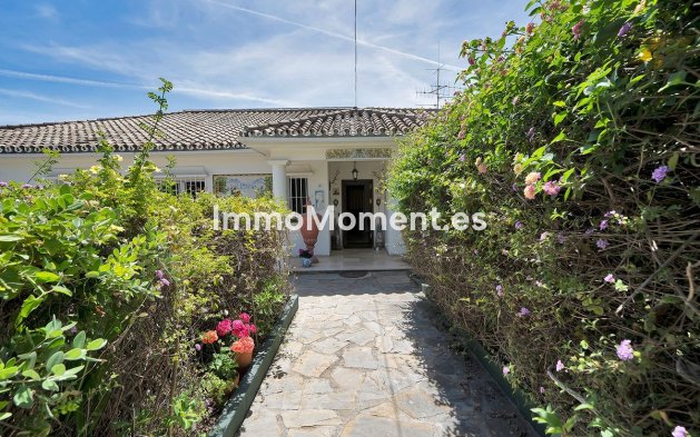 Bestaande woning - Vrijstaande villa - Estepona  - New Golden Mile