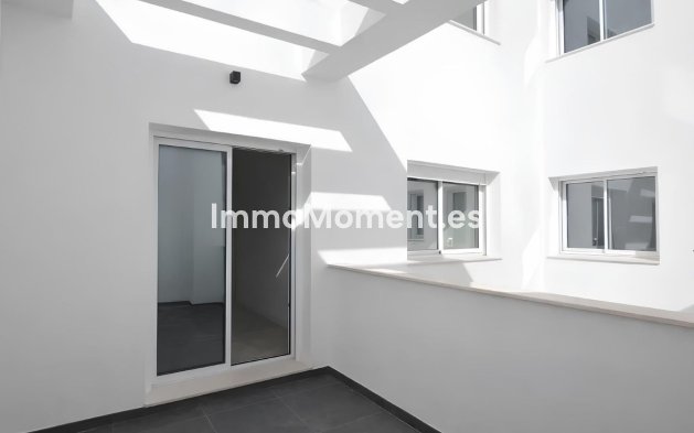 Resale - Apartment - Fuengirola - Fuengirola Centro