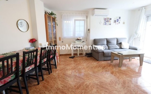 Resale - Apartment - Torrevieja - Torrevieja Centro