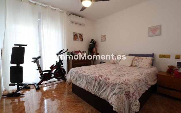 Resale - Apartment - Torrevieja - Torrevieja Centro