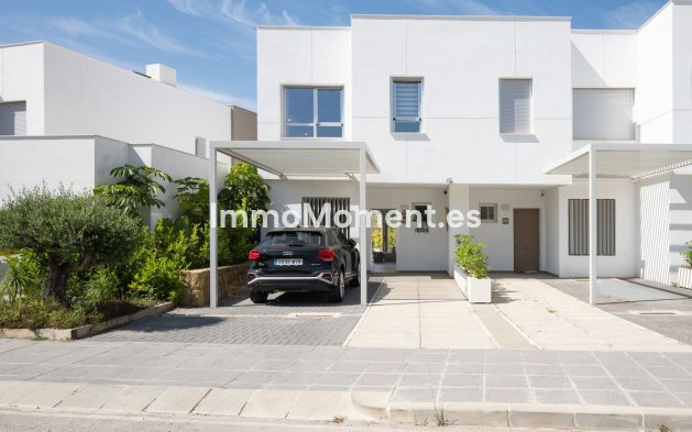 Resale - Townhouse - Estepona - Estepona Centro