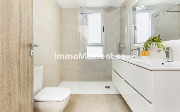 Resale - Townhouse - Estepona - Estepona Centro