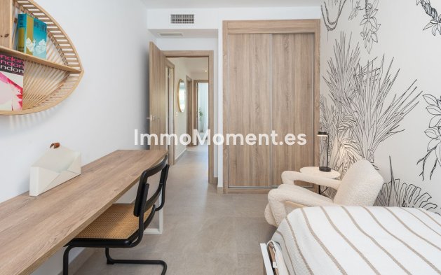 Resale - Townhouse - Estepona - Estepona Centro