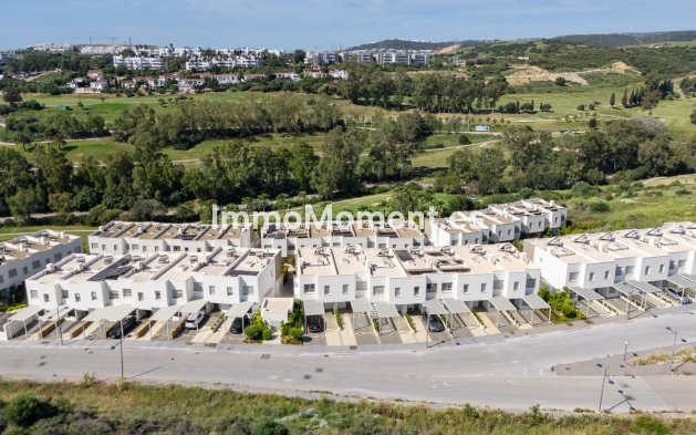Resale - Townhouse - Estepona - Estepona Centro