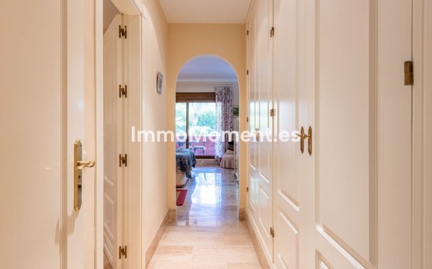 Wiederverkauf - Wohnung - Marbella - Guadalmina Baja