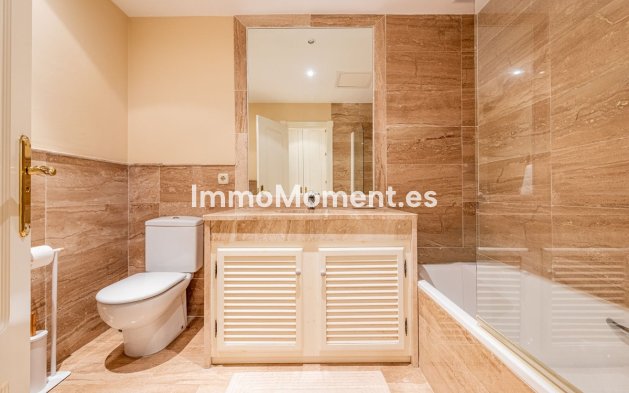 Wiederverkauf - Wohnung - Marbella - Guadalmina Baja