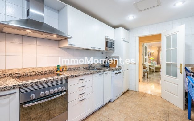 Wiederverkauf - Wohnung - Marbella - Guadalmina Baja
