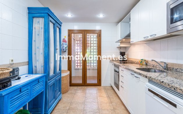 Wiederverkauf - Wohnung - Marbella - Guadalmina Baja