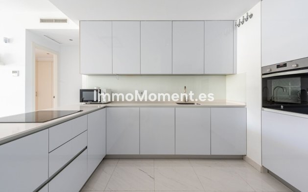 Reventa - Apartamento - Estepona  - Bel Air