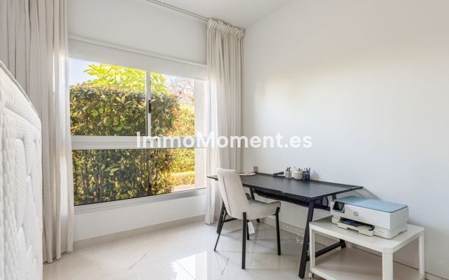 Reventa - Apartamento - Estepona  - Bel Air