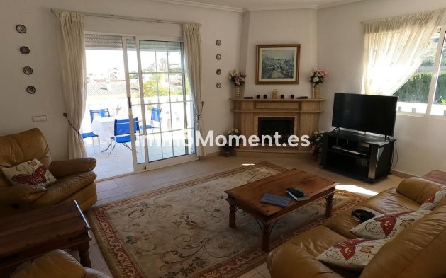 Resale - Detached villa - Algorfa - Algorfa Centro