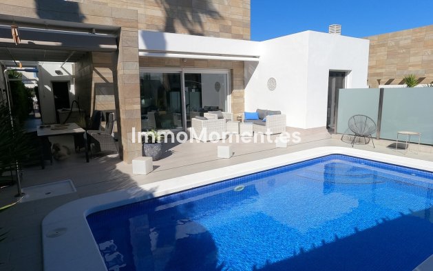 Resale - Detached villa - Algorfa - Algorfa Centro