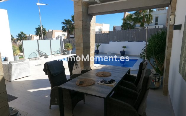 Resale - Detached villa - Algorfa - Algorfa Centro