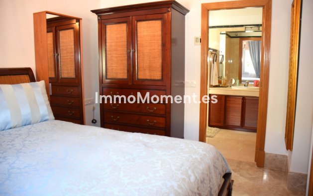 Wiederverkauf - Freistehende Villa - Marbella - Santa Clara