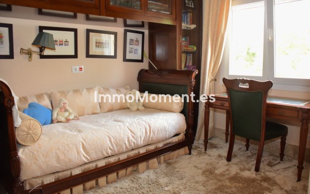 Wiederverkauf - Freistehende Villa - Marbella - Santa Clara