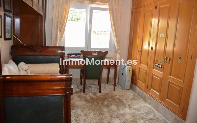 Wiederverkauf - Freistehende Villa - Marbella - Santa Clara