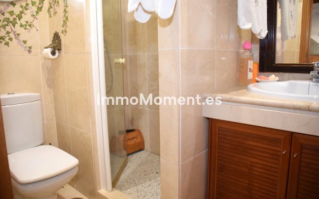 Wiederverkauf - Freistehende Villa - Marbella - Santa Clara