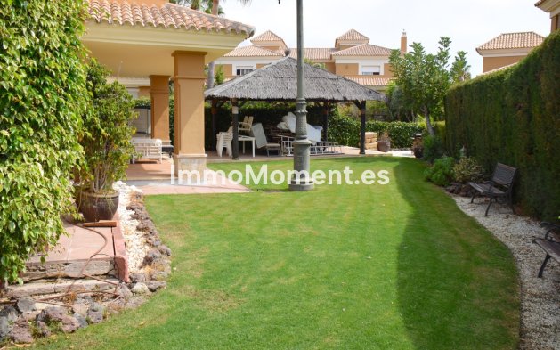 Wiederverkauf - Freistehende Villa - Marbella - Santa Clara