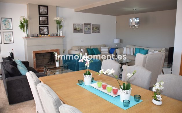 Wiederverkauf - Freistehende Villa - Marbella - Santa Clara