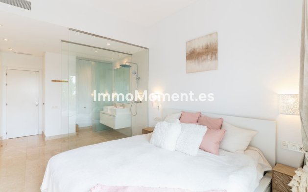Resale - Apartment - Benahavís - Benahavís Centro