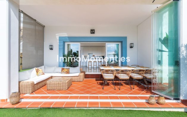 Resale - Apartment - Benahavís - Benahavís Centro