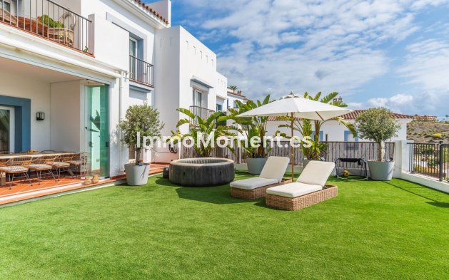 Resale - Apartment - Benahavís - Benahavís Centro