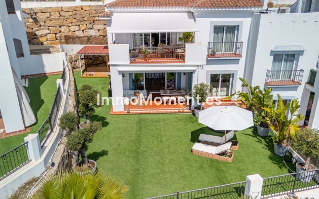 Resale - Apartment - Benahavís - Benahavís Centro