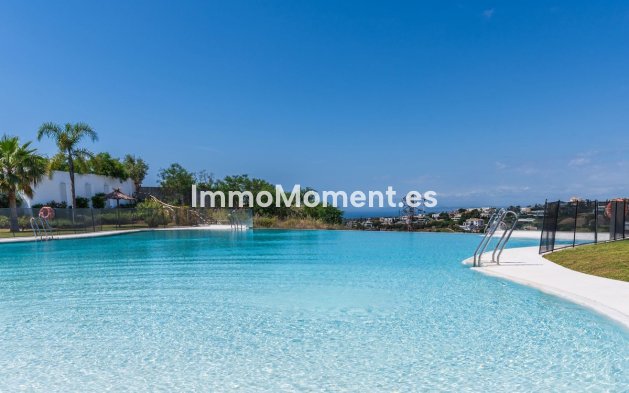 Resale - Apartment - Benahavís - Benahavís Centro