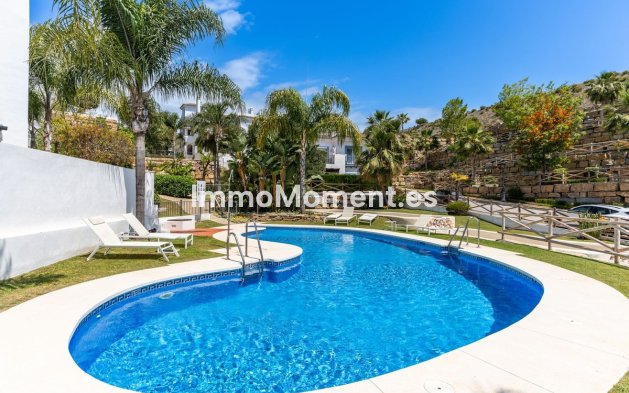 Resale - Apartment - Benahavís - Benahavís Centro