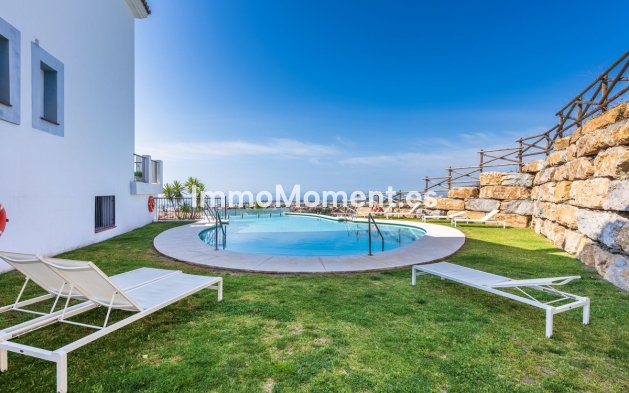 Resale - Apartment - Benahavís - Benahavís Centro