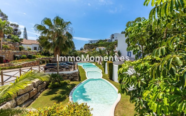 Resale - Apartment - Benahavís - Benahavís Centro