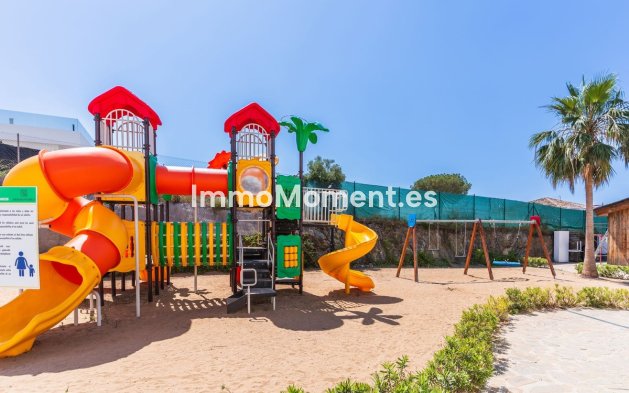 Resale - Apartment - Benahavís - Benahavís Centro