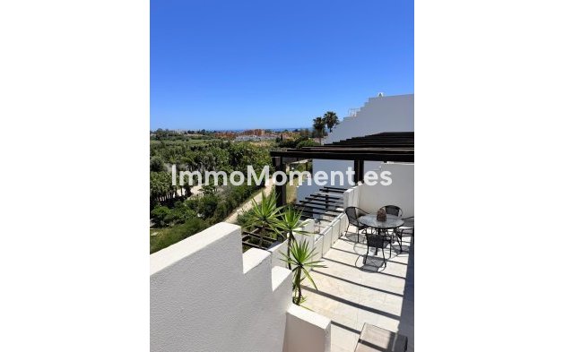 Resale - Apartment - Estepona - Estepona Centro