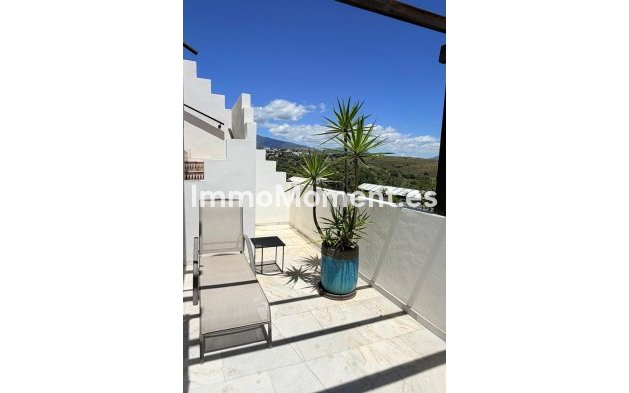 Resale - Apartment - Estepona - Estepona Centro