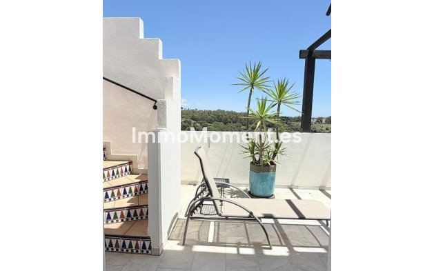 Resale - Apartment - Estepona - Estepona Centro