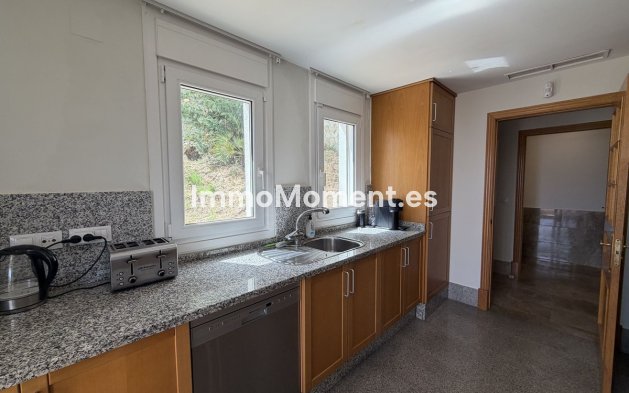 Reventa - Villa independiente - Marbella - Santa Clara