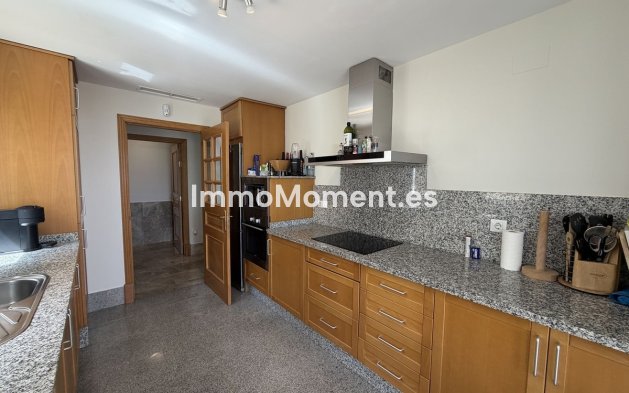 Reventa - Villa independiente - Marbella - Santa Clara