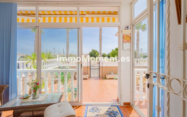 Wiederverkauf - Freistehende Villa - Orihuela - Punta Prima