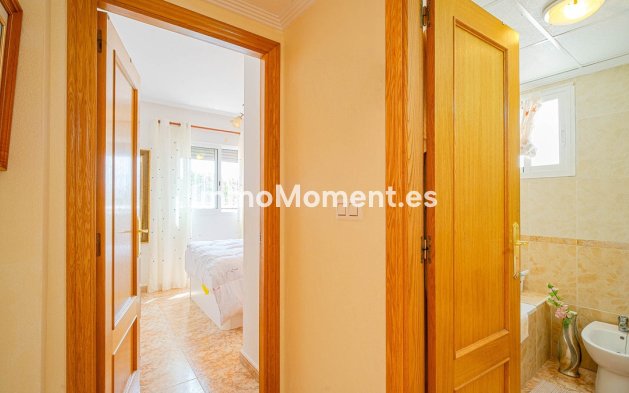 Wiederverkauf - Freistehende Villa - Orihuela - Punta Prima