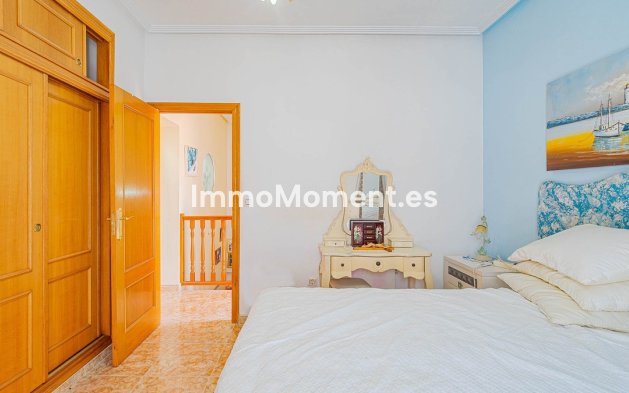 Wiederverkauf - Freistehende Villa - Orihuela - Punta Prima