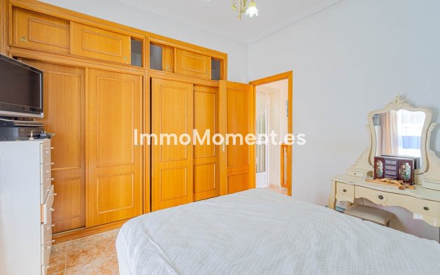 Wiederverkauf - Freistehende Villa - Orihuela - Punta Prima