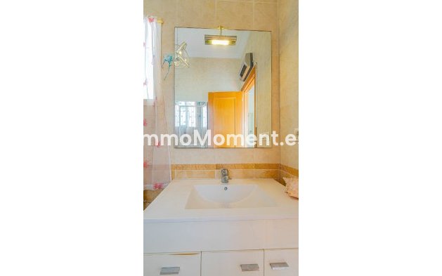Wiederverkauf - Freistehende Villa - Orihuela - Punta Prima