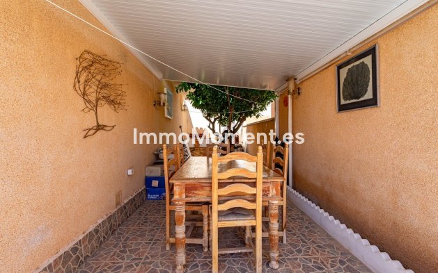 Resale - Detached villa - Orihuela - Punta Prima