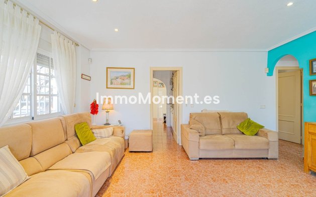 Resale - Detached villa - Orihuela - Punta Prima