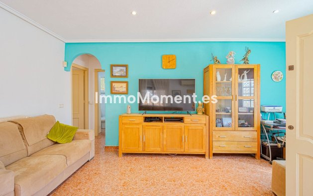 Resale - Detached villa - Orihuela - Punta Prima