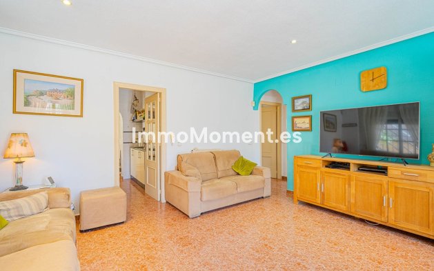 Resale - Detached villa - Orihuela - Punta Prima